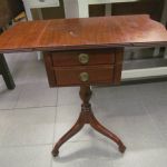 696 1351 LAMP TABLE